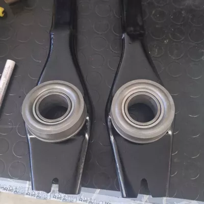 Fabrication sur mesure de fourchettes d'embrayage